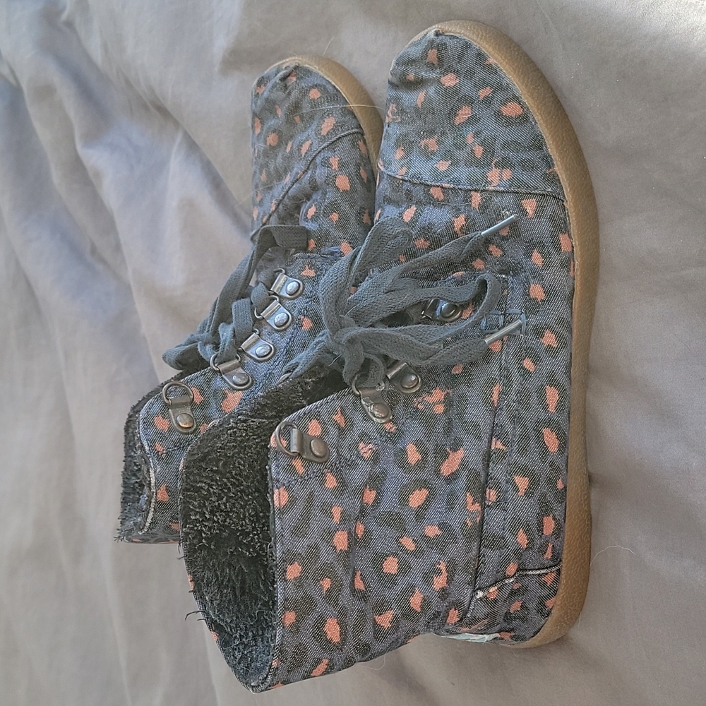 Tom's leppard print booties - Picture 6 of 7